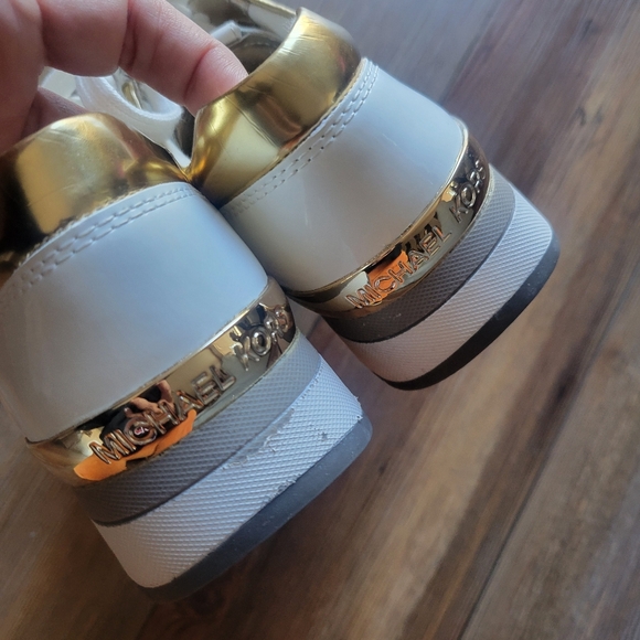 MICHAEL KORS Allie Extreme Mixed-Media Trainer Sneakers Gold/White Size 7 - Picture 9 of 13